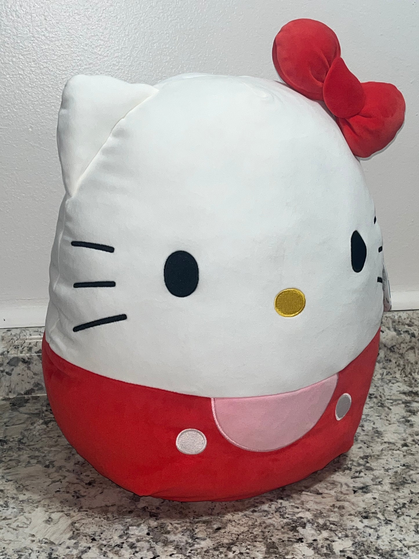 Classic Hello Kitty Squishmallow